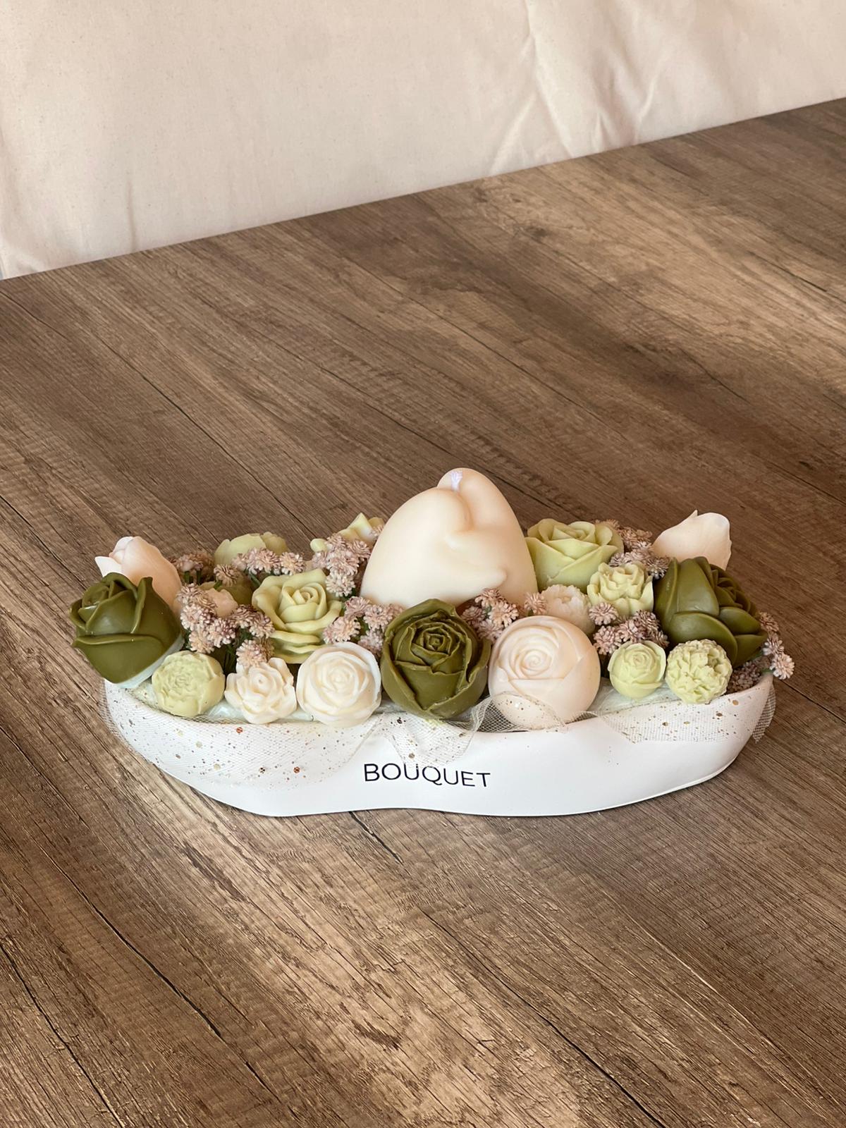 Bouquet grande + Figura de abrazo